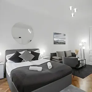 Apartment, Central, 2 Min To U1 Keplerplatz, Monthly Only Вена