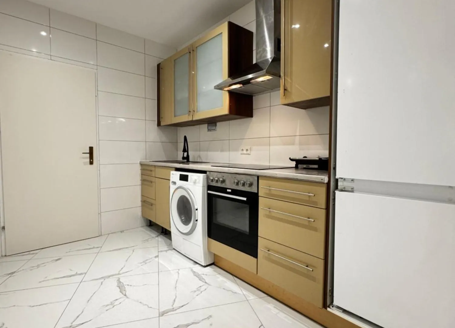 Comfy & Cozy 4Br Shared Apt Next To Kaufpark Alterlaa Vienna