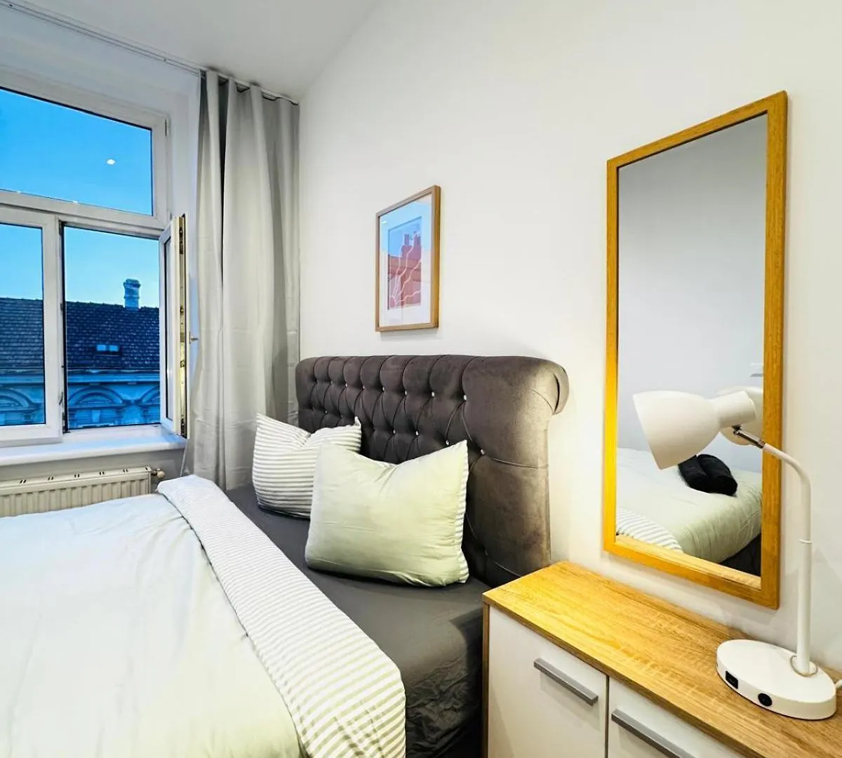 Apartment Comfy & Cozy 4Br Shared Apt Next To Kaufpark Alterlaa Vienna Austria